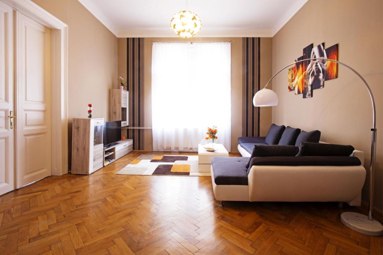A54: Charming Apartment In The Ruin Bar District Budapesta Exterior foto