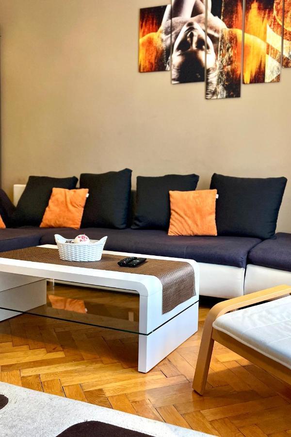 A54: Charming Apartment In The Ruin Bar District Budapesta Exterior foto